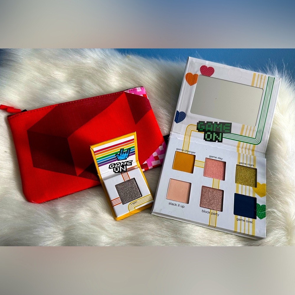 Tetris x Ipsy - Eye Makeup Bundle (3)